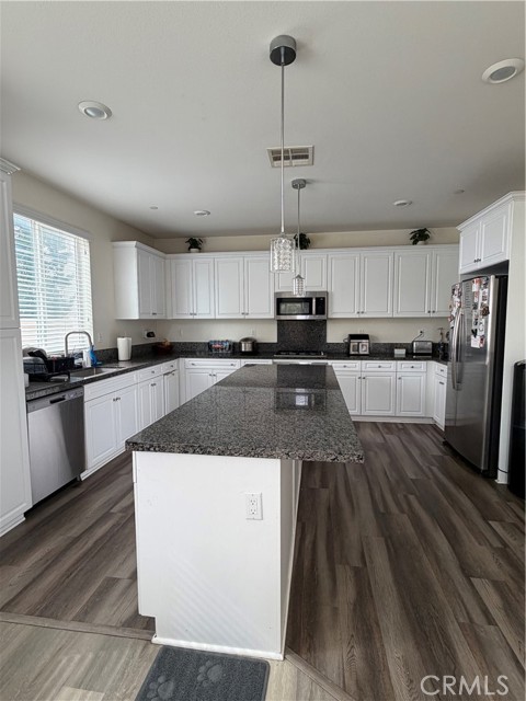 Detail Gallery Image 13 of 21 For 8801 Festival, Chino,  CA 91708 - 4 Beds | 3/1 Baths