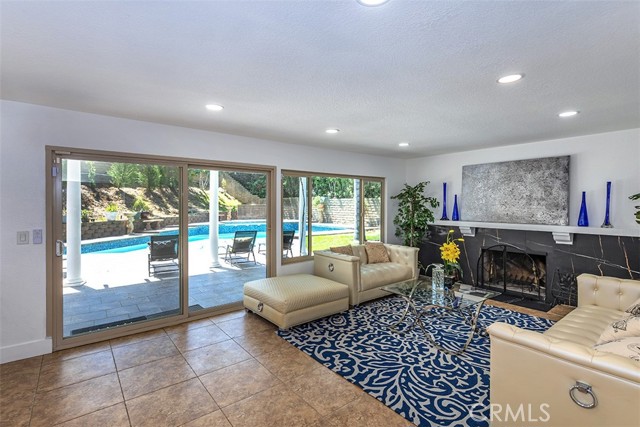 Detail Gallery Image 16 of 66 For 1250 Kinglake Dr, Diamond Bar,  CA 91789 - 4 Beds | 3 Baths