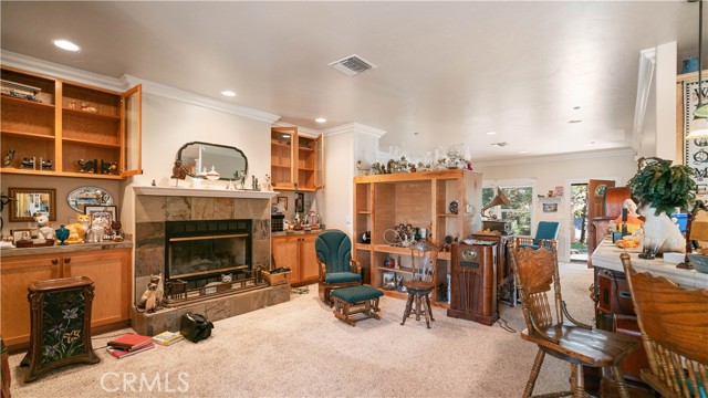 Detail Gallery Image 10 of 58 For 22070 Big Oak Rd, Cedarpines Park,  CA 92322 - 3 Beds | 3 Baths