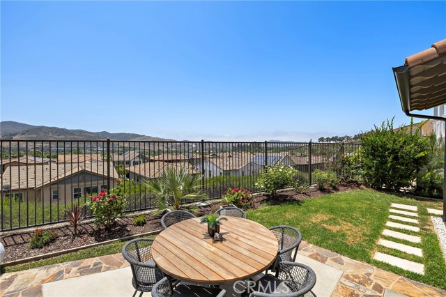 26 Cache Street, Rancho Mission Viejo CA: https://media.crmls.org/medias/64b91883-861f-4647-8183-6dc7854a11e8.jpg