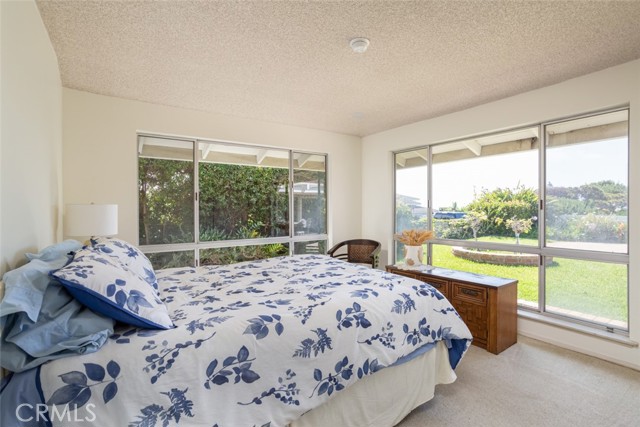 Detail Gallery Image 20 of 36 For 2727 Island View Dr, Corona Del Mar,  CA 92625 - 4 Beds | 2/1 Baths