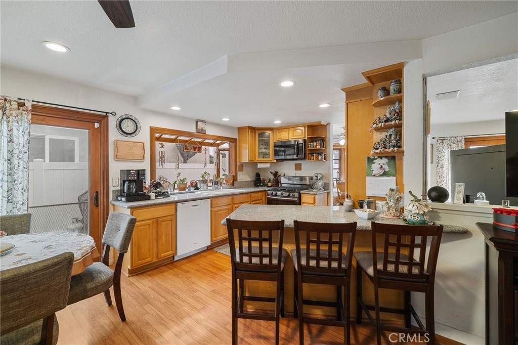 MLS #SR25253762 image #12