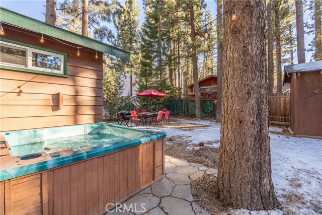 Detail Gallery Image 1 of 1 For 204 W Aeroplane Bld, Big Bear City,  CA 92314 - 2 Beds | 1 Baths