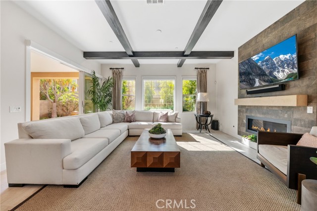 Detail Gallery Image 8 of 53 For 94 Swift, Irvine,  CA 92618 - 4 Beds | 4/1 Baths