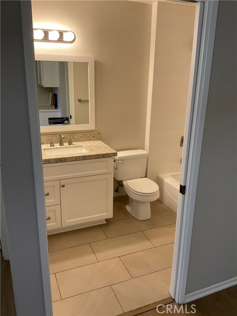 171 S Lincoln Street, Orange CA: https://media.crmls.org/medias/64bbb1cb-f561-493b-996a-eb098fee09d5.jpg