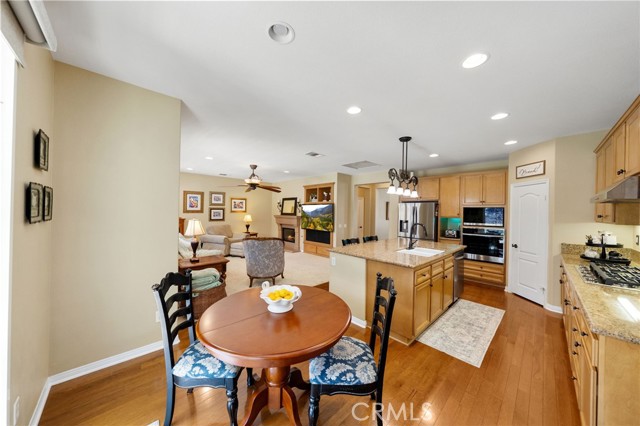 Detail Gallery Image 16 of 54 For 27665 Bottle Brush Wy, Murrieta,  CA 92562 - 4 Beds | 3 Baths