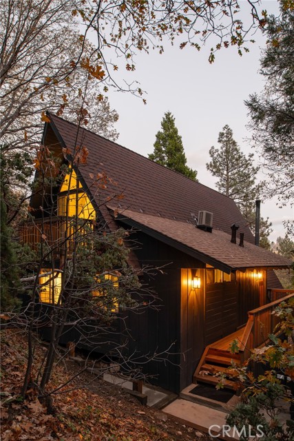 Detail Gallery Image 29 of 32 For 27582 North Bay, Lake Arrowhead,  CA 92352 - 3 Beds | 2 Baths