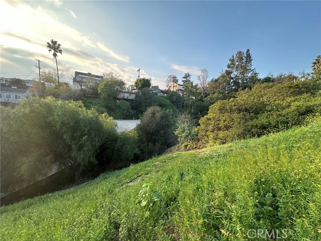 Detail Gallery Image 13 of 14 For 0 Sinclair Ave, Glendale,  CA 91205 - – Beds | – Baths