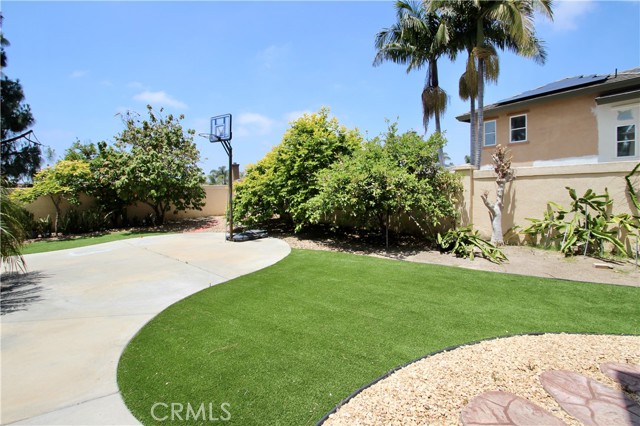 Detail Gallery Image 10 of 19 For 732 Del Corro Pl, Chula Vista,  CA 91910 - 6 Beds | 4/1 Baths