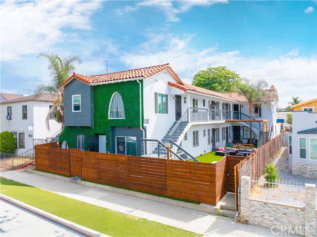 1924 Cedar AVE