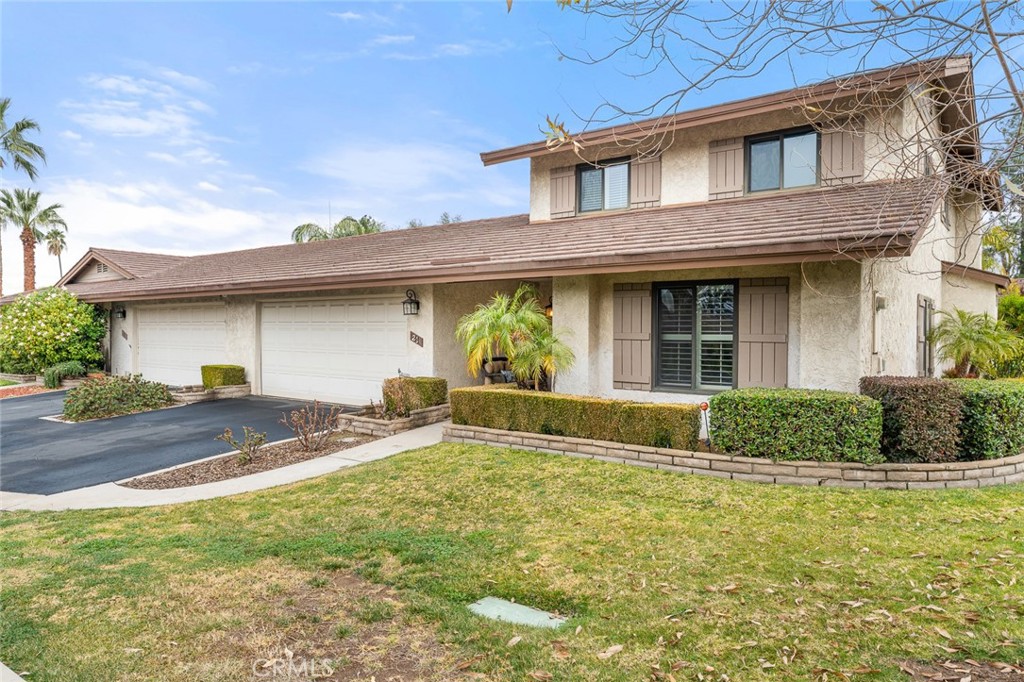 21 W Palm Lane Drive