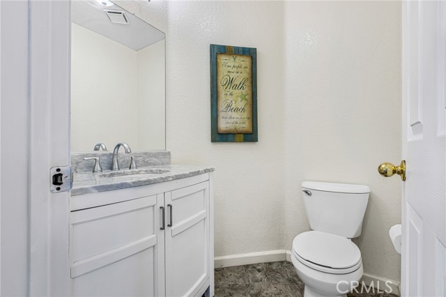 Detail Gallery Image 18 of 34 For 15232 Golden Sands St, Lake Elsinore,  CA 92530 - 4 Beds | 2/1 Baths