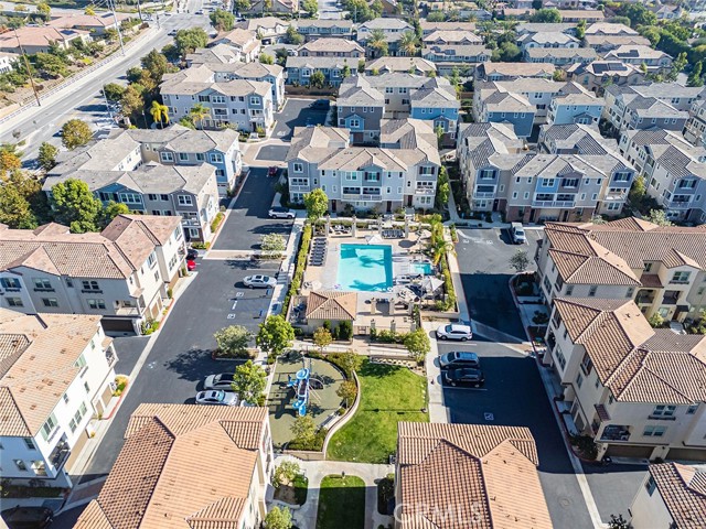Detail Gallery Image 42 of 45 For 18315 Iris Ln, Yorba Linda,  CA 92886 - 2 Beds | 2/1 Baths