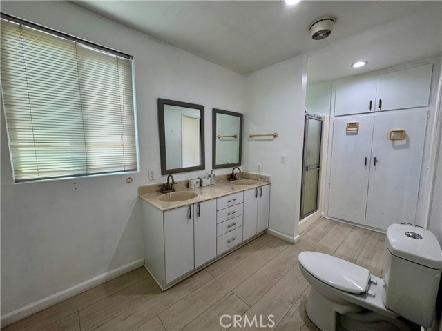 3030 San Juan Drive, Fullerton CA: https://media.crmls.org/medias/64bf6208-32dd-4e40-9237-56057bfd4a6e.jpg