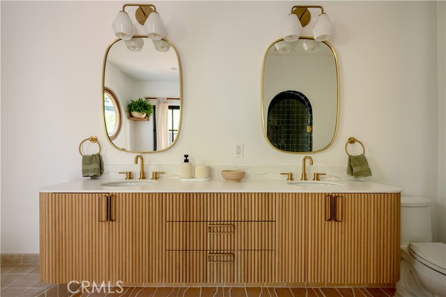 811 Maltman Avenue, Los Angeles CA: https://media.crmls.org/medias/64bfc050-9e9f-4136-b076-aeed5db94ecb.jpg