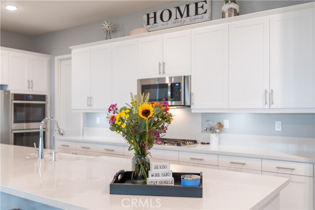 Detail Gallery Image 5 of 27 For 2550 E Penelope Ln, Ontario,  CA 91762 - 5 Beds | 4/1 Baths