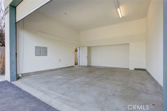 Image 6 of 50 For 6648 Gaviota Avenue