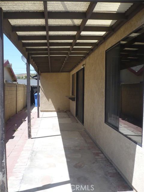 2264 Cochran Street, Simi Valley CA: https://media.crmls.org/medias/64c0b081-1e7e-4f7d-a87a-dc5033958fd6.jpg