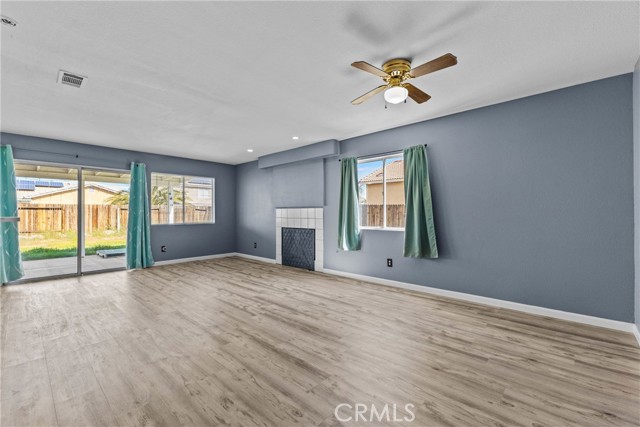 Detail Gallery Image 8 of 69 For 13806 Salado, Victorville,  CA 92392 - 4 Beds | 3 Baths