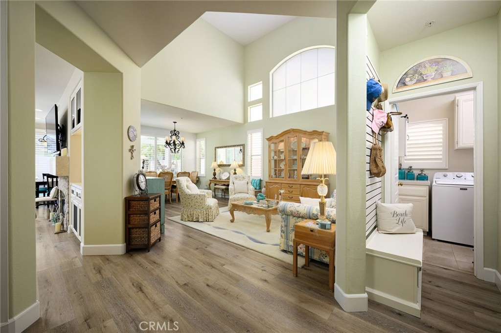 MLS #OC25145732 img 9