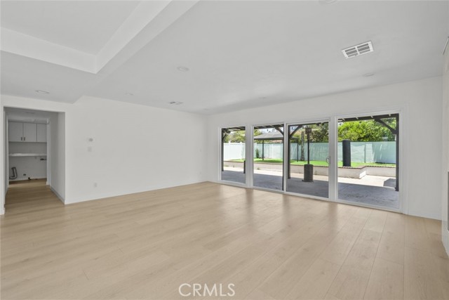 7750 Eton Avenue, Canoga Park CA: https://media.crmls.org/medias/64c188c7-b9c8-49ad-acaa-ac26f1d3c306.jpg