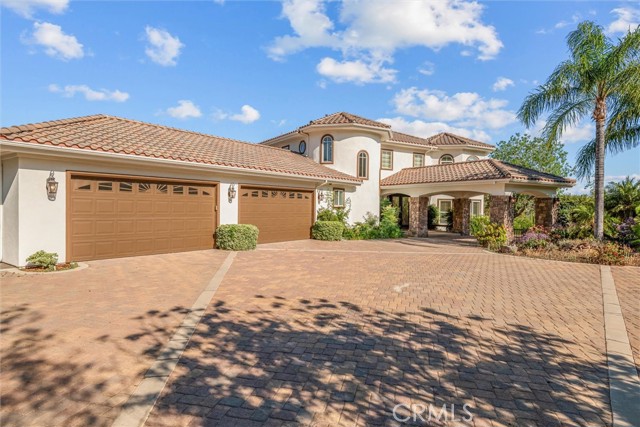 21100 Paseo Montana, Murrieta CA: https://media.crmls.org/medias/64c229d6-3aa0-4644-8df7-72c9c165288a.jpg