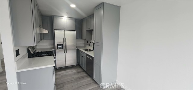 Detail Gallery Image 3 of 11 For 1566 Pine Ave 202a,  Long Beach,  CA 90813 - 2 Beds | 2 Baths