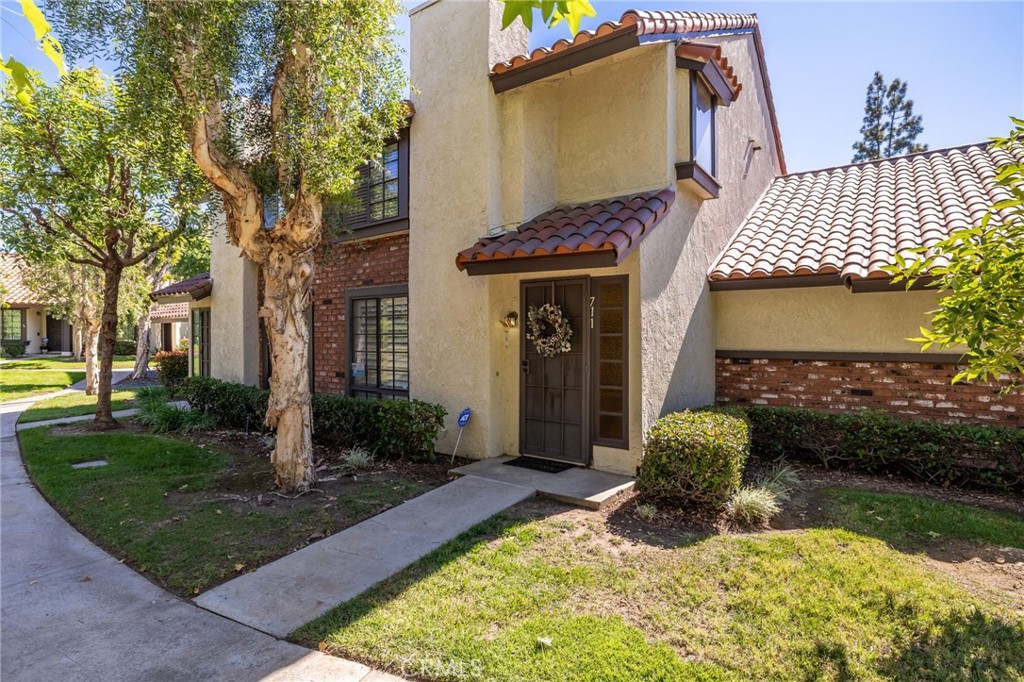 711 Santa Rosa Court