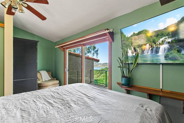 Detail Gallery Image 19 of 50 For 338 Vista Madera, Newport Beach,  CA 92660 - 2 Beds | 3 Baths