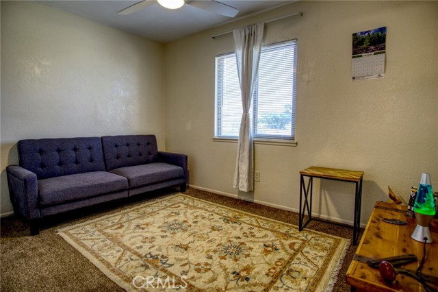 6367 Split Rock Avenue, 29 Palms CA: https://media.crmls.org/medias/64c34424-36f8-46f7-87ca-565cf06af018.jpg