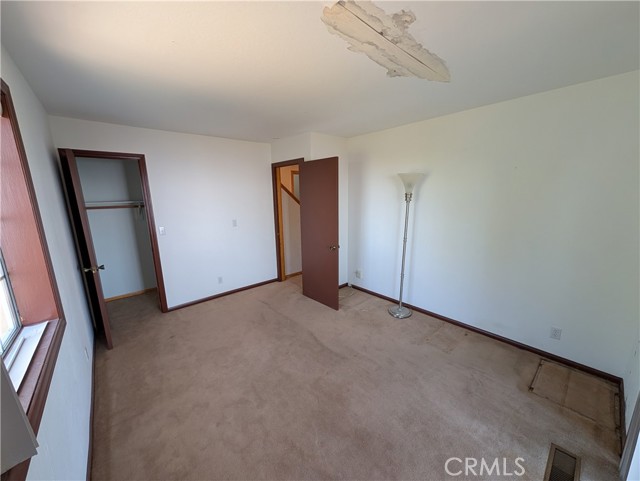 31487 Old City Creek, Running Springs, CA 92382