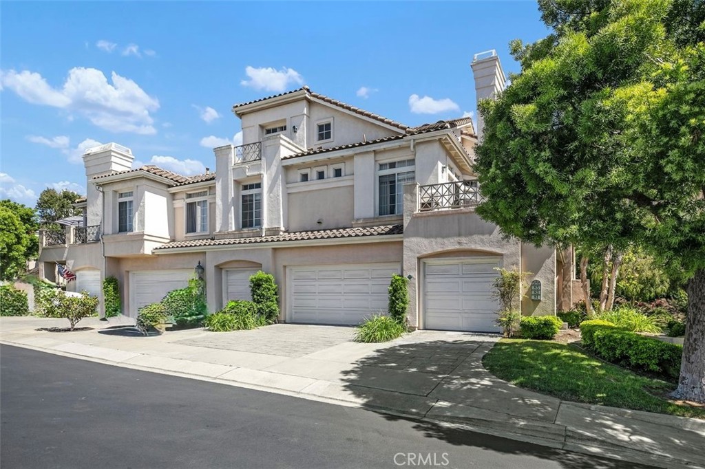85 Shorebreaker Drive
