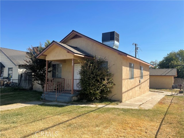 Detail Gallery Image 1 of 15 For 429 Wilson Ave, Bakersfield,  CA 93308 - 2 Beds | 1 Baths