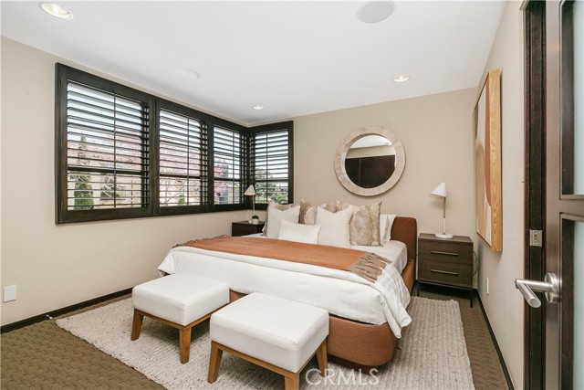 Detail Gallery Image 54 of 72 For 5472 E the Toledo, Long Beach,  CA 90803 - 5 Beds | 4/1 Baths