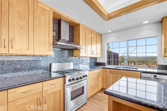 Detail Gallery Image 13 of 31 For 1091 Amberton Lane, Newbury Park,  CA 91320 - 3 Beds | 3 Baths