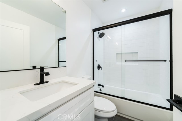 Detail Gallery Image 46 of 59 For 7020 Schroll St, Lakewood,  CA 90713 - 4 Beds | 4 Baths