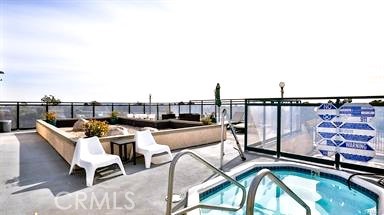 https://media.crmls.org/medias/64c7e0ef-8a79-4f4f-8eb6-8f797cdef97a.jpg?preset=X-Large