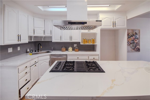 11432 REVA DR, Garden Grove CA: https://media.crmls.org/medias/64c88e39-747e-4db9-b5bb-1fab25d4ff11.jpg
