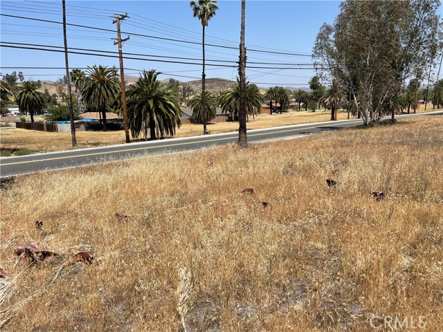 16 Riverside Drive, Lake Elsinore, California 92530, ,Land,For Sale,16 Riverside Drive,CRSW22090993