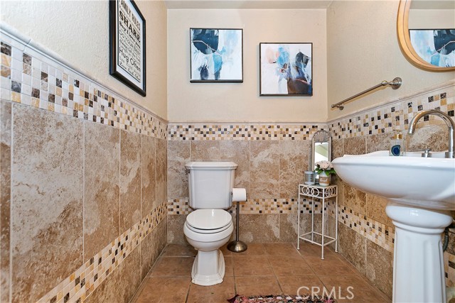 46366 Sandia Creek Drive, Temecula CA: https://media.crmls.org/medias/64c8f220-c477-41d3-bb28-8592d6877a08.jpg
