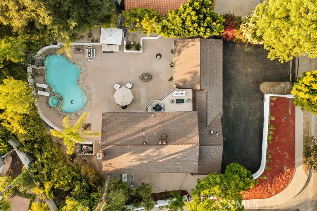 20286 Allentown Drive, Woodland Hills CA: https://media.crmls.org/medias/64c8fcff-b868-43db-ae3b-b3ddd8ad4e7b.jpg