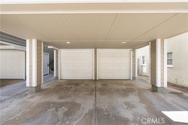 307 34th Street, Newport Beach CA: https://media.crmls.org/medias/64c9510c-1bd2-4600-bc13-0e4f611aa5fa.jpg