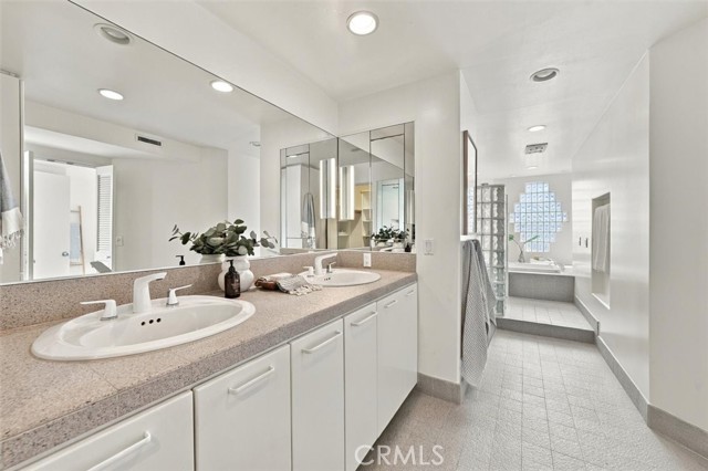 17 16th Street photo 22