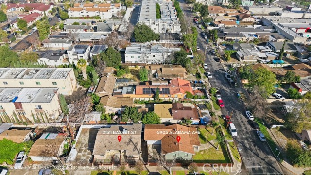 Detail Gallery Image 3 of 59 For 21511 Bassett St. & 6903 Alabama Ave., Canoga Park,  CA 91303 - 5 Beds | 4 Baths