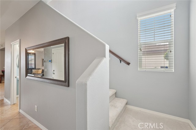 Detail Gallery Image 4 of 23 For 18335 Damiana, Fontana,  CA 92407 - 3 Beds | 2/1 Baths