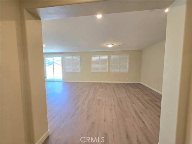 Detail Gallery Image 14 of 32 For 12526 Marmac Ct, Victorville,  CA 92392 - 3 Beds | 2 Baths