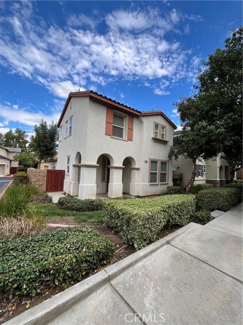 Detail Gallery Image 2 of 29 For 1757 Steinman, Riverside,  CA 92507 - 3 Beds | 2/1 Baths