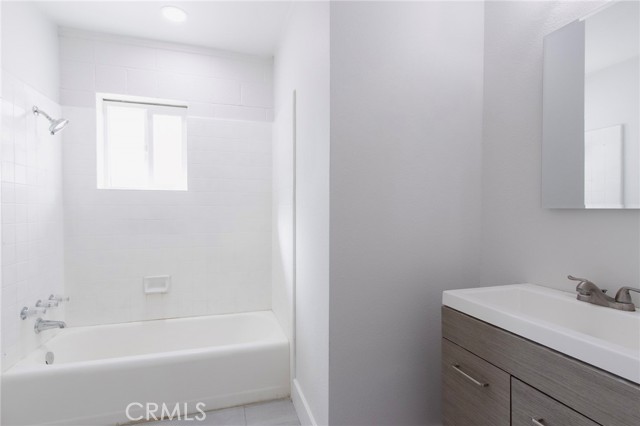 64cb4420 3602 4edd 8d86 9e7327d615f7