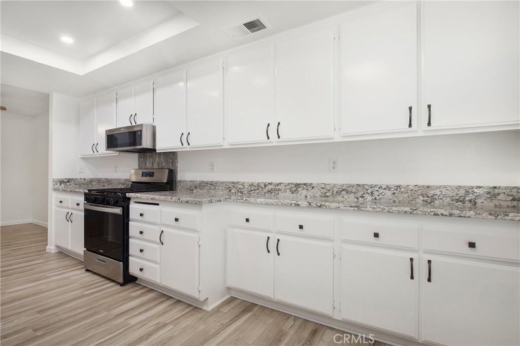 MLS #OC25225360 image #6