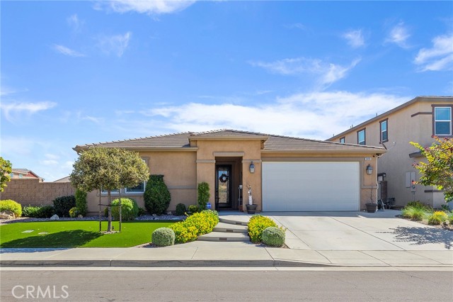 Detail Gallery Image 2 of 49 For 34404 Kensington St, Murrieta,  CA 92563 - 4 Beds | 2 Baths